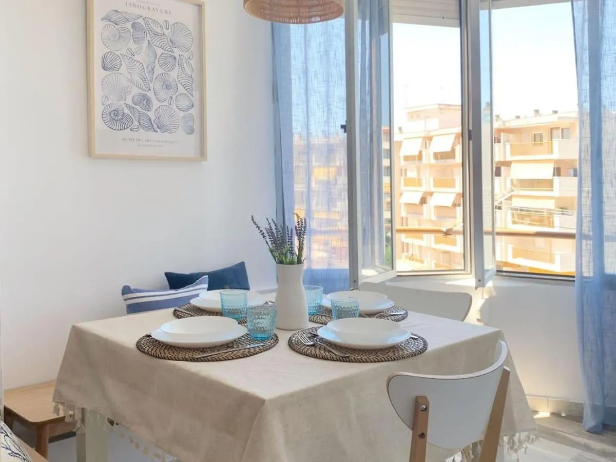 Apartbeach La Brisa Y Frente Playa La Pineda Spain